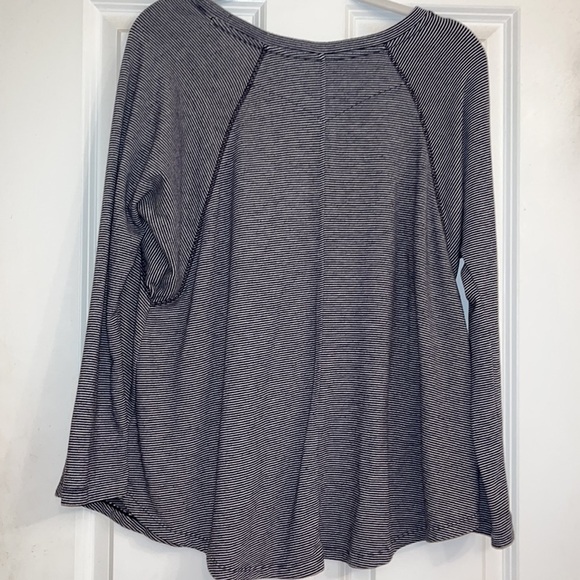 Tommy Hilfiger Sport‎ medium swing top cute - Picture 4 of 7